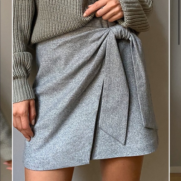 Aritzia Wilfred New Wrap Front Wool Mini Skirt - Grey - Picture 2 of 7